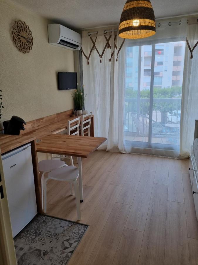 Studio Cabine Refait A Neuf A 3 Minutes A Pied De La Plage Apartment Le Grau-du-Roi Exterior photo